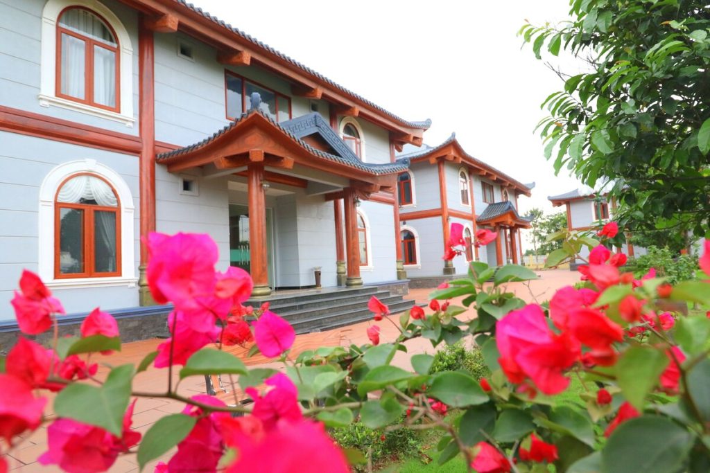 Vẻ đẹp sang trọng của các căn biệt thự tại Hữu Bằng Resort