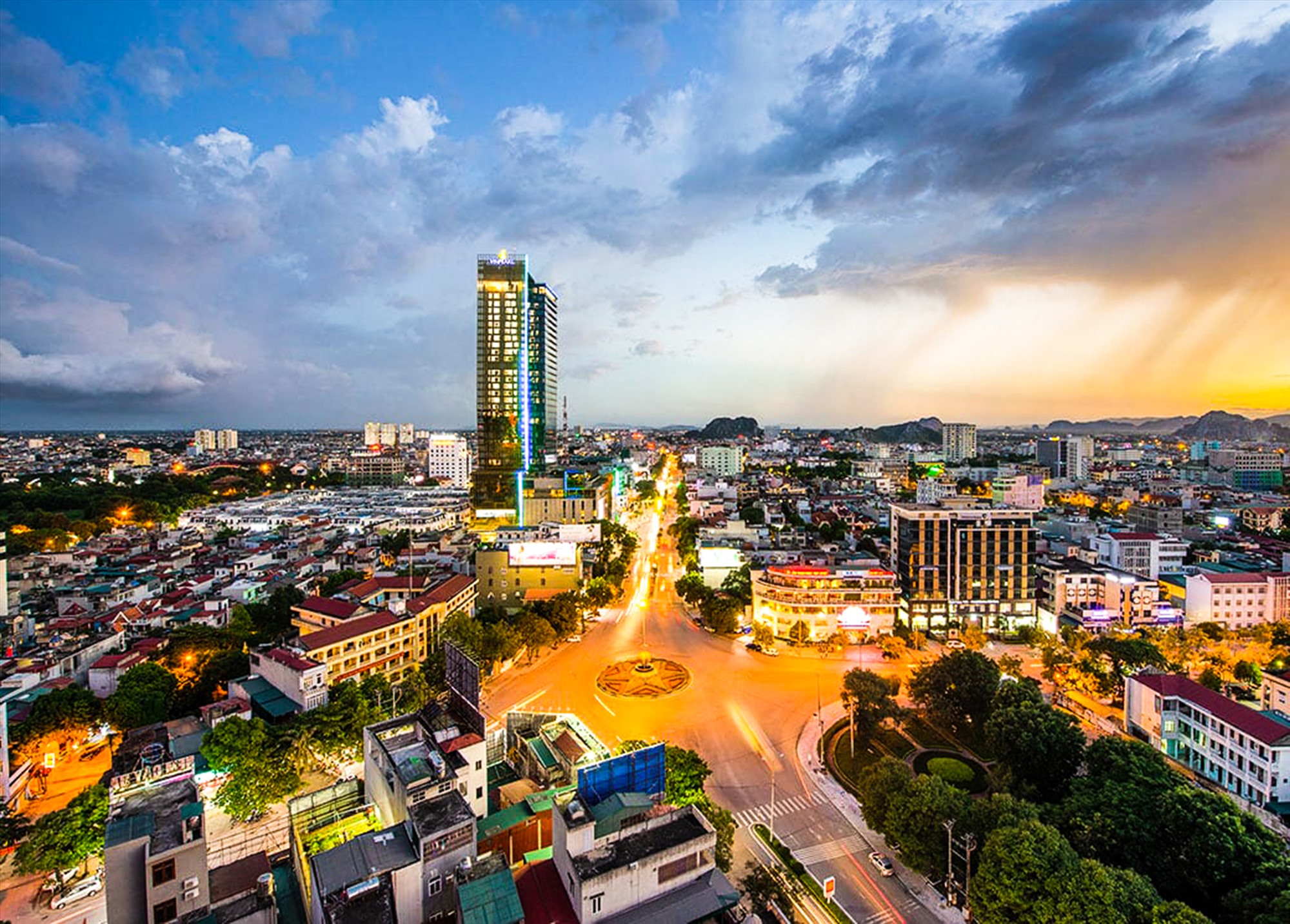 Read more about the article Tổng hợp kinh nghiệm du lịch Thanh Hóa mới nhất 2023