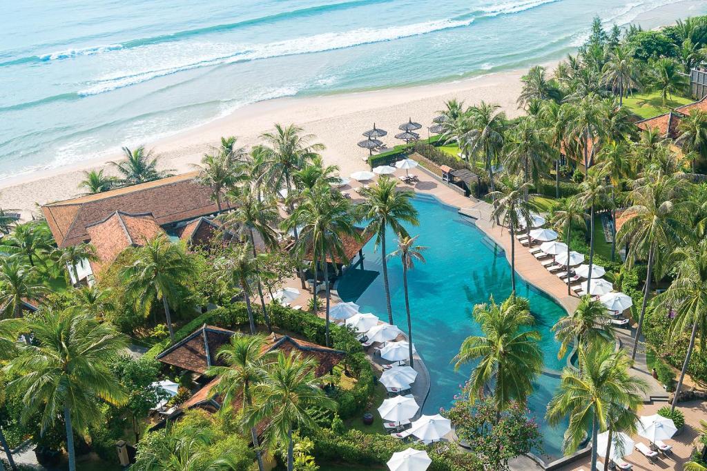 Read more about the article Top 10 Resort Mũi Né Phan Thiết view biển đẹp nhất năm 2023