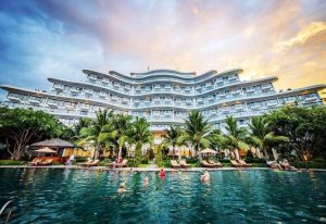 Read more about the article Cam Ranh Riviera Beach Resort & Spa – Đánh giá chất lượng, giá phòng