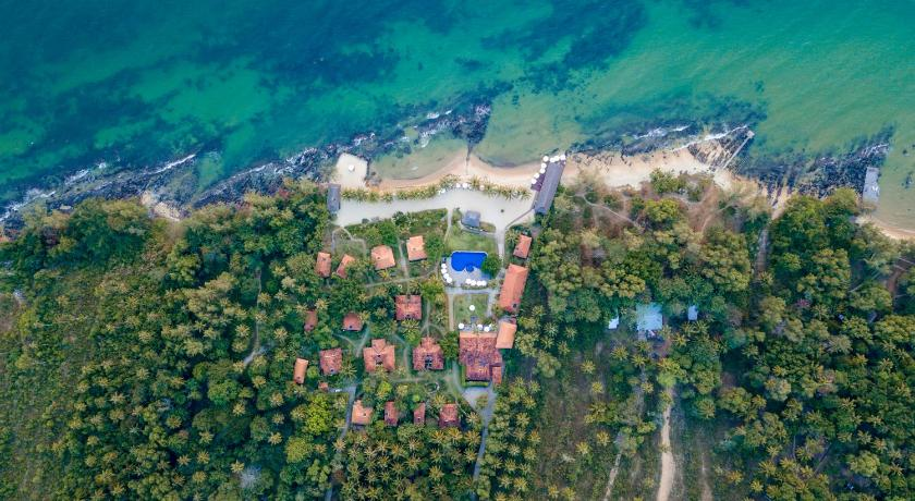 Không gian nghỉ dưỡng tại Phu Quoc Eco Beach Resort được bao quanh bởi hệ thống rừng sinh thái phong phú