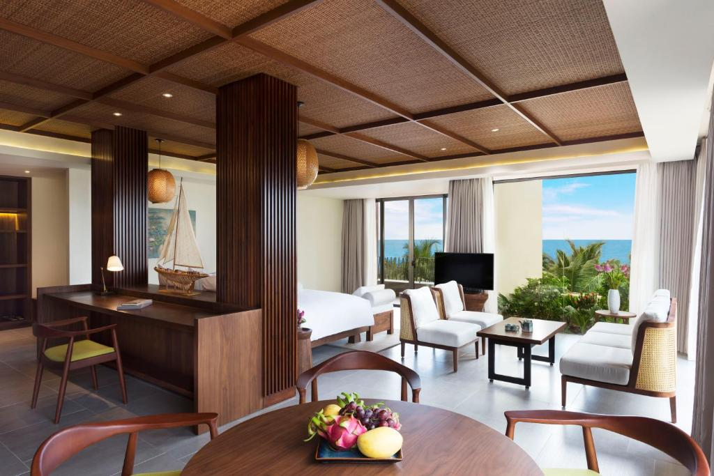 Không gian và phong cách thiết kế của hạng phòng Moonrise Suite tại Resort Dusit Phú Quốc
